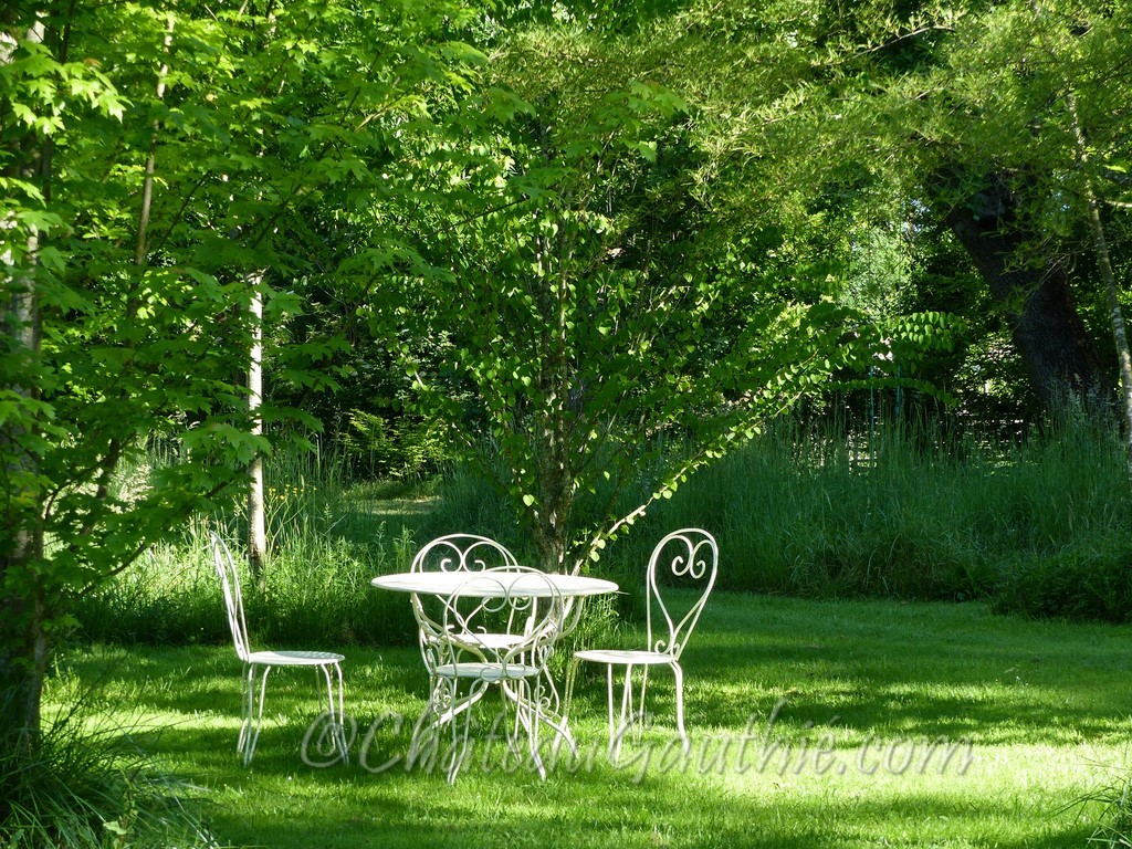 Romantique salon de jardin ancien
