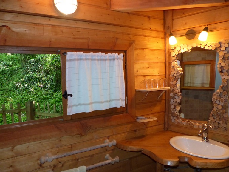 Bathroom of the self-contained treehouse 